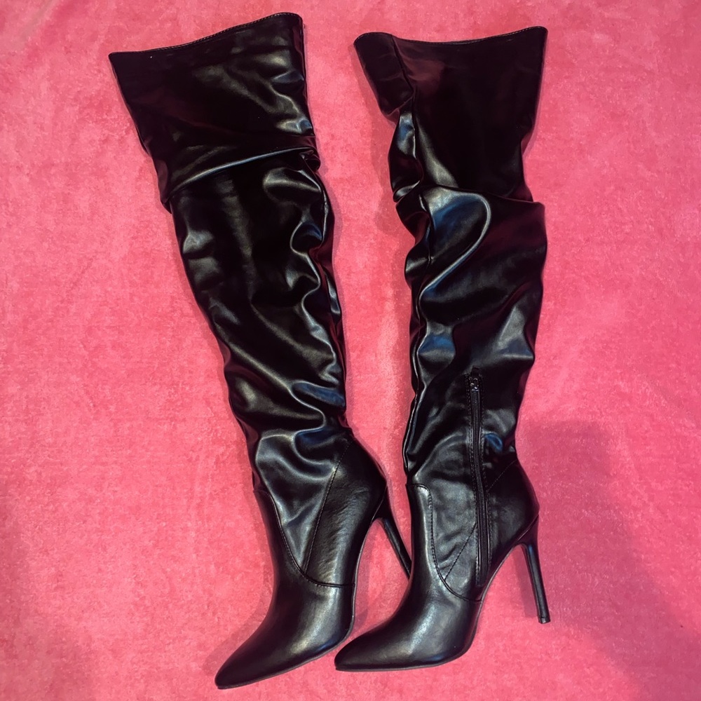 UK 42, US 9.5/10 W, thigh high leather boots